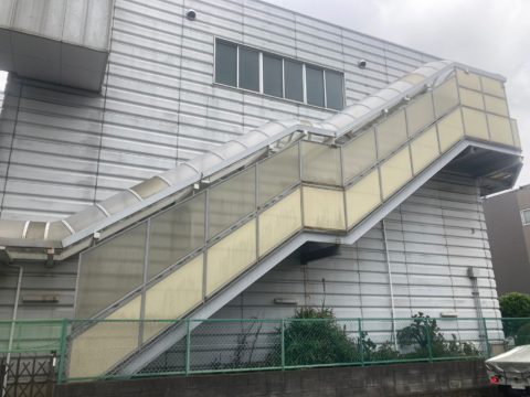 松戸市の工場　外壁塗装・鉄骨階段塗装です。